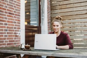 Mehr über den Artikel erfahren Jetzt bewerben für ein Azubi-Stipendium